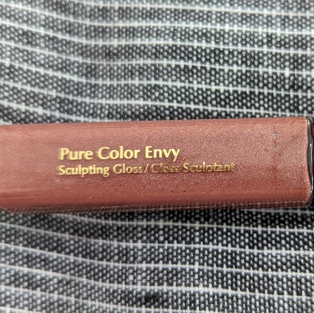 Estee Lauder Pure Color Envy sculpting gloss